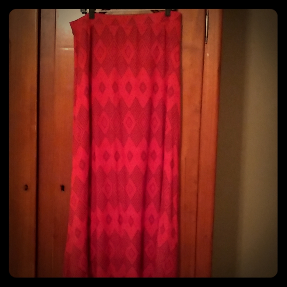 Cato Woven Maxi Skirt